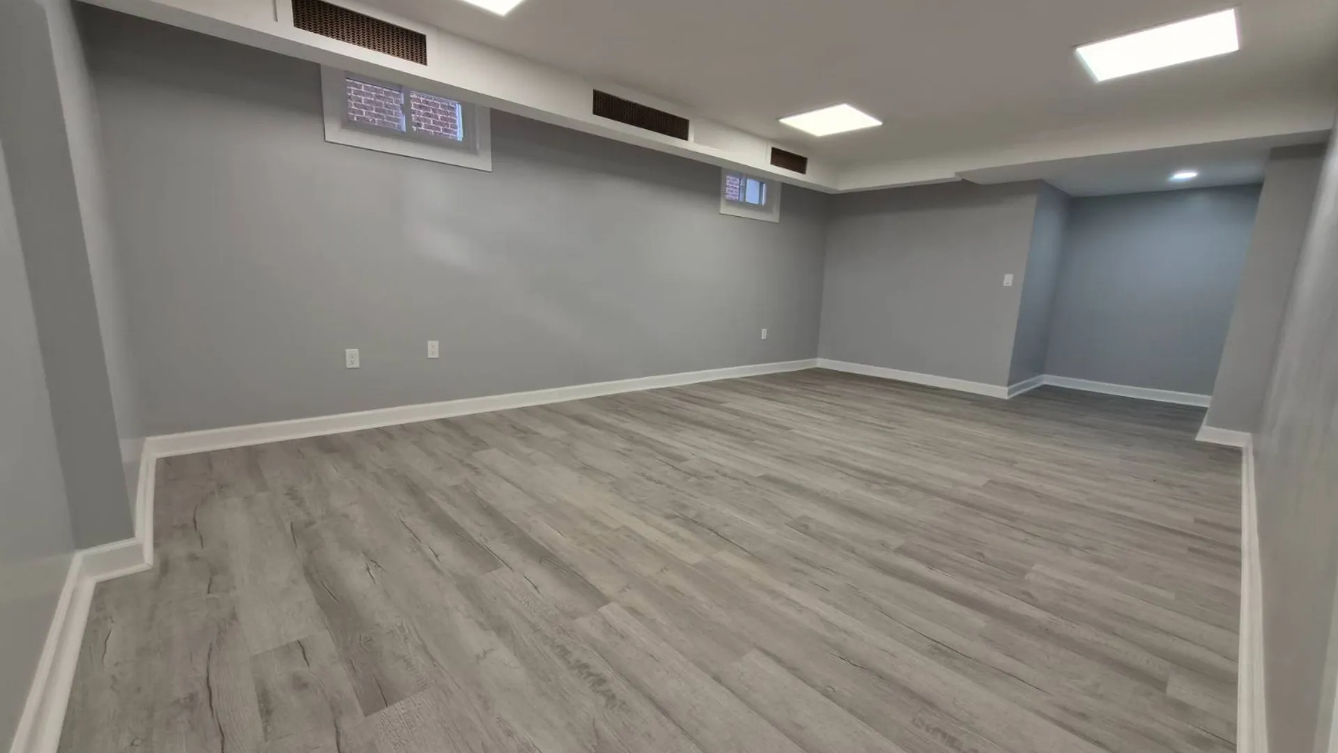 Property at 8019 Utopia Pkwy, Jamaica Estates, NY 11432 20