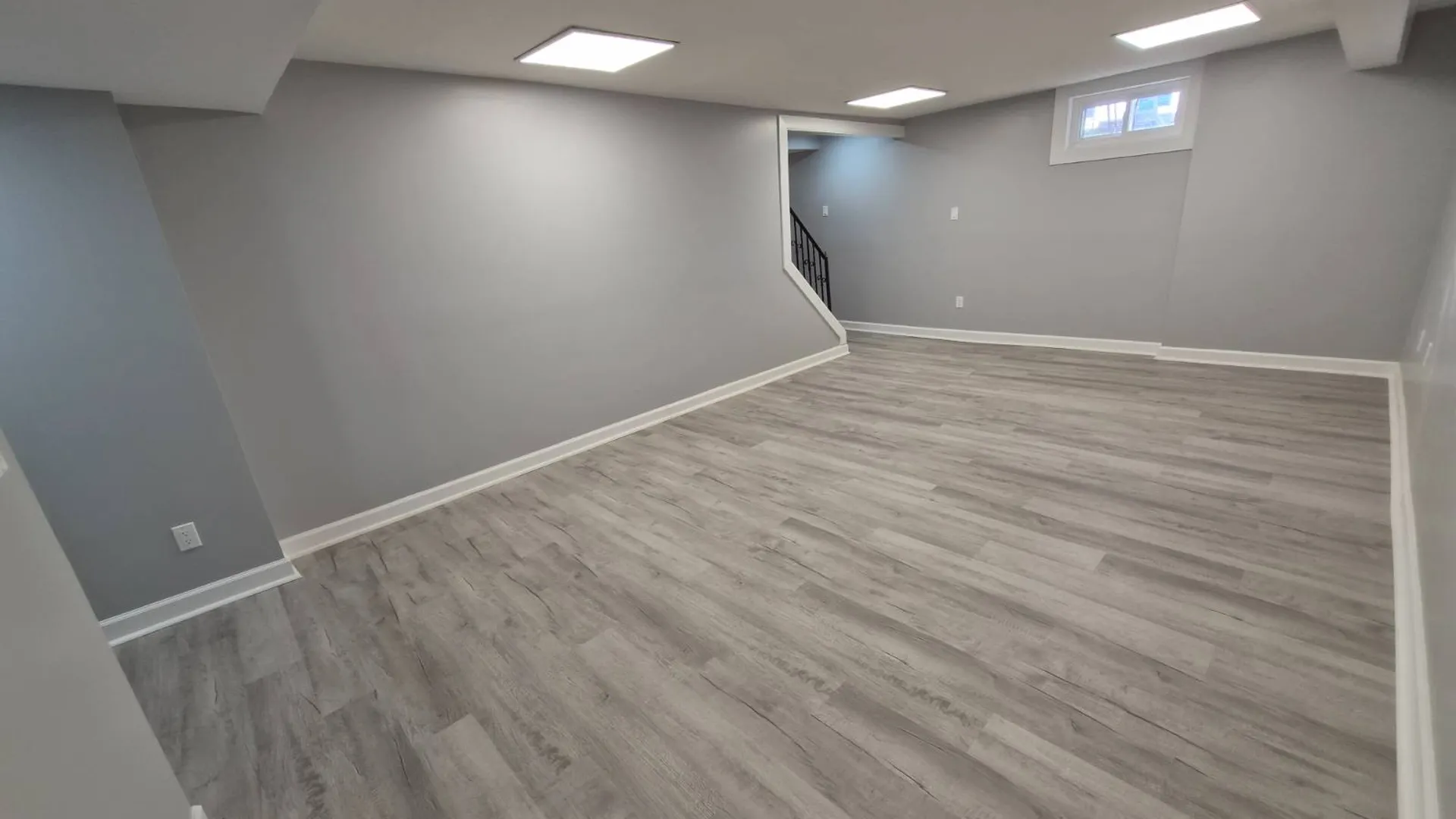 Property at 8019 Utopia Pkwy, Jamaica Estates, NY 11432 18