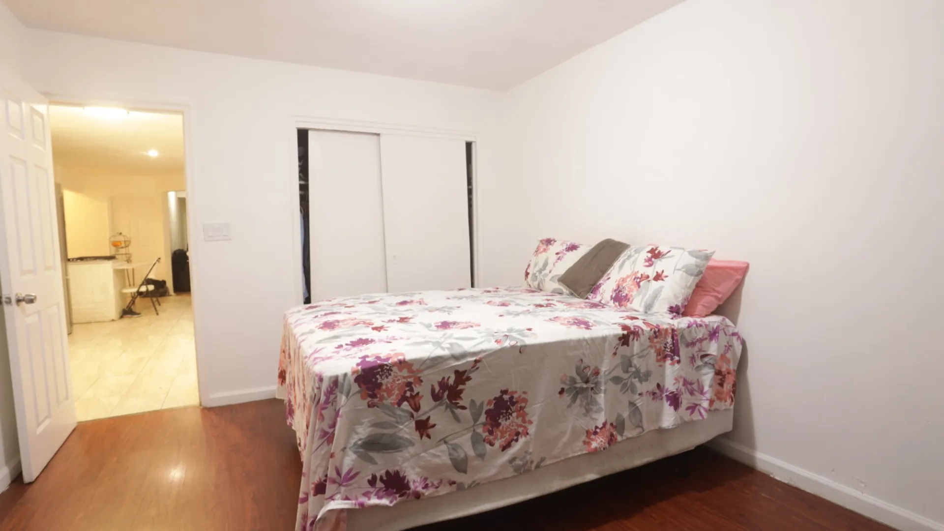 Property at 3529 Laconia Ave, Bronx, NY 10469 7