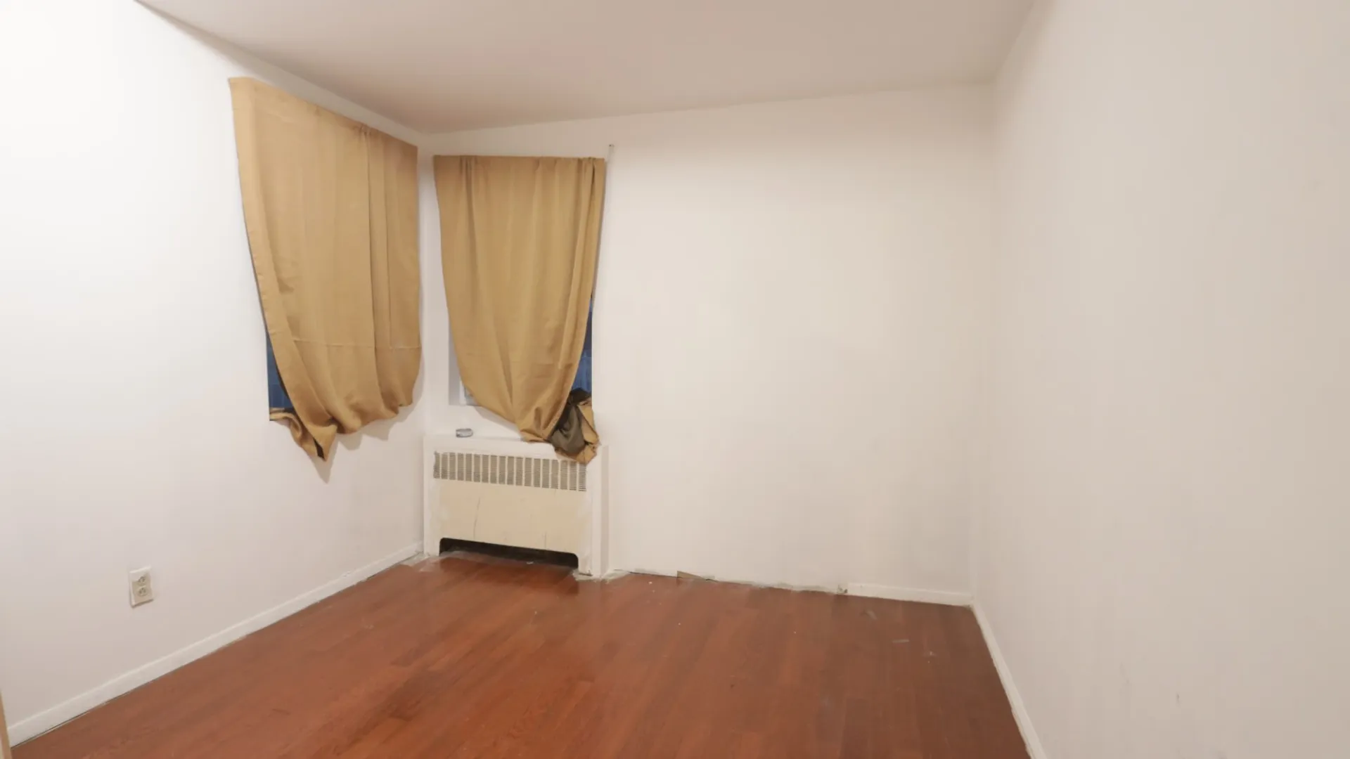 Property at 3529 Laconia Ave, Bronx, NY 10469 8