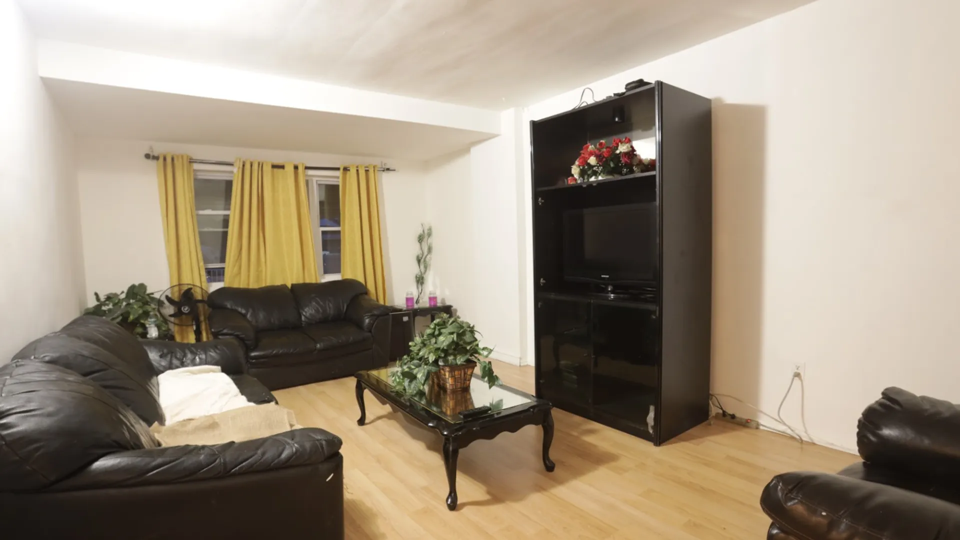 Property at 3529 Laconia Ave, Bronx, NY 10469 9