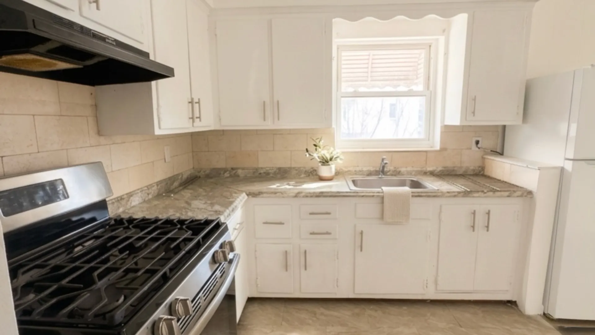 Property at 3529 Laconia Ave, Bronx, NY 10469 14