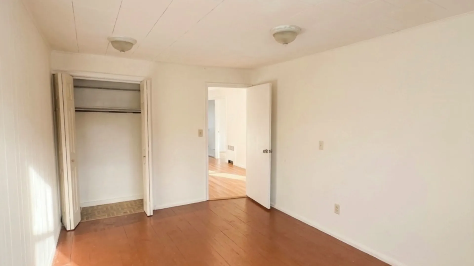 Property at 3529 Laconia Ave, Bronx, NY 10469 20