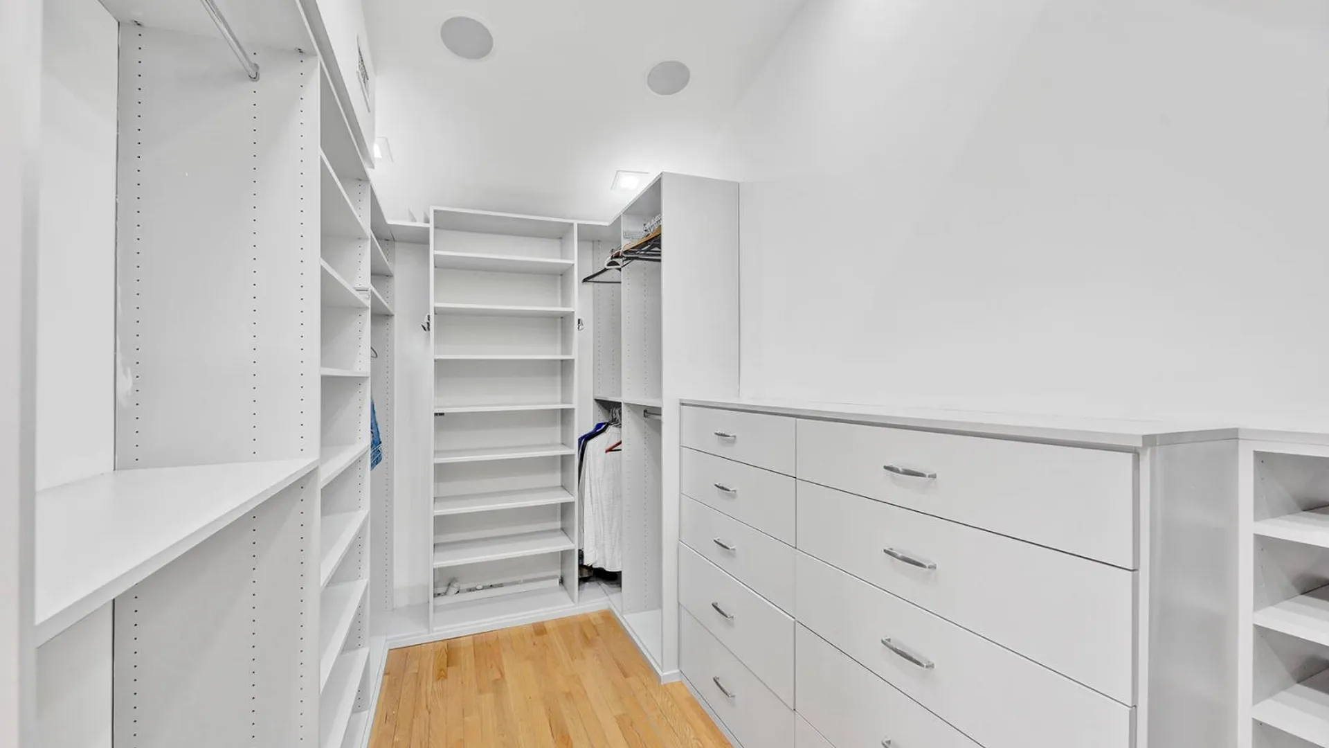 Property at 2135 east 65 street, brooklyn, NY 11234 9