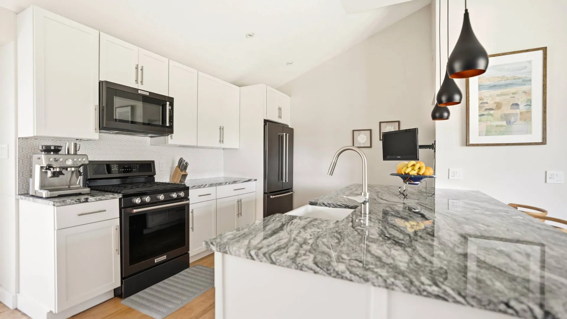 Property at 21 OVERLOOK DR, Southampton, NY 11968 6