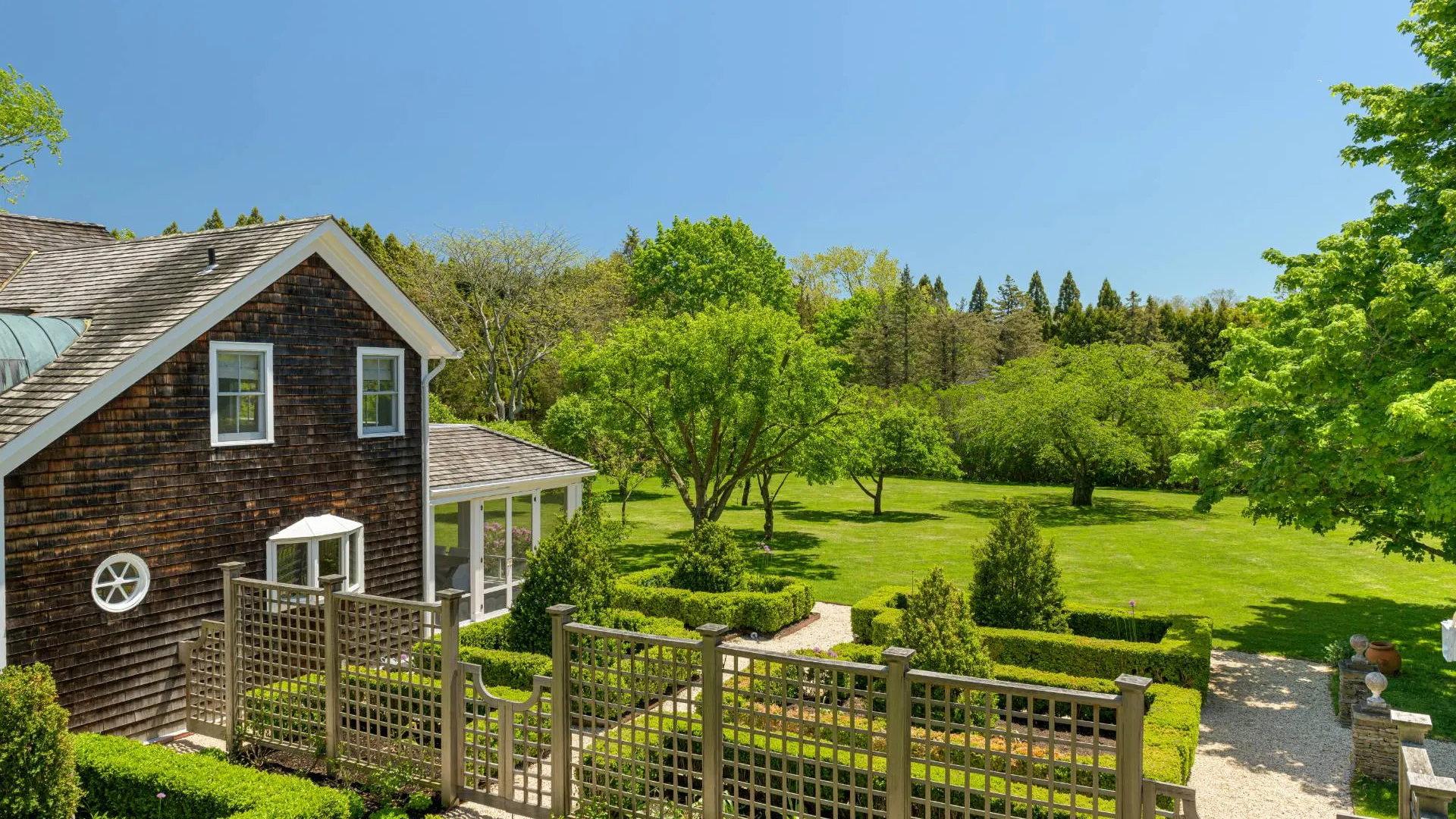 Property at 28 S Menantic Rd, Shelter Island, NY 11964 9