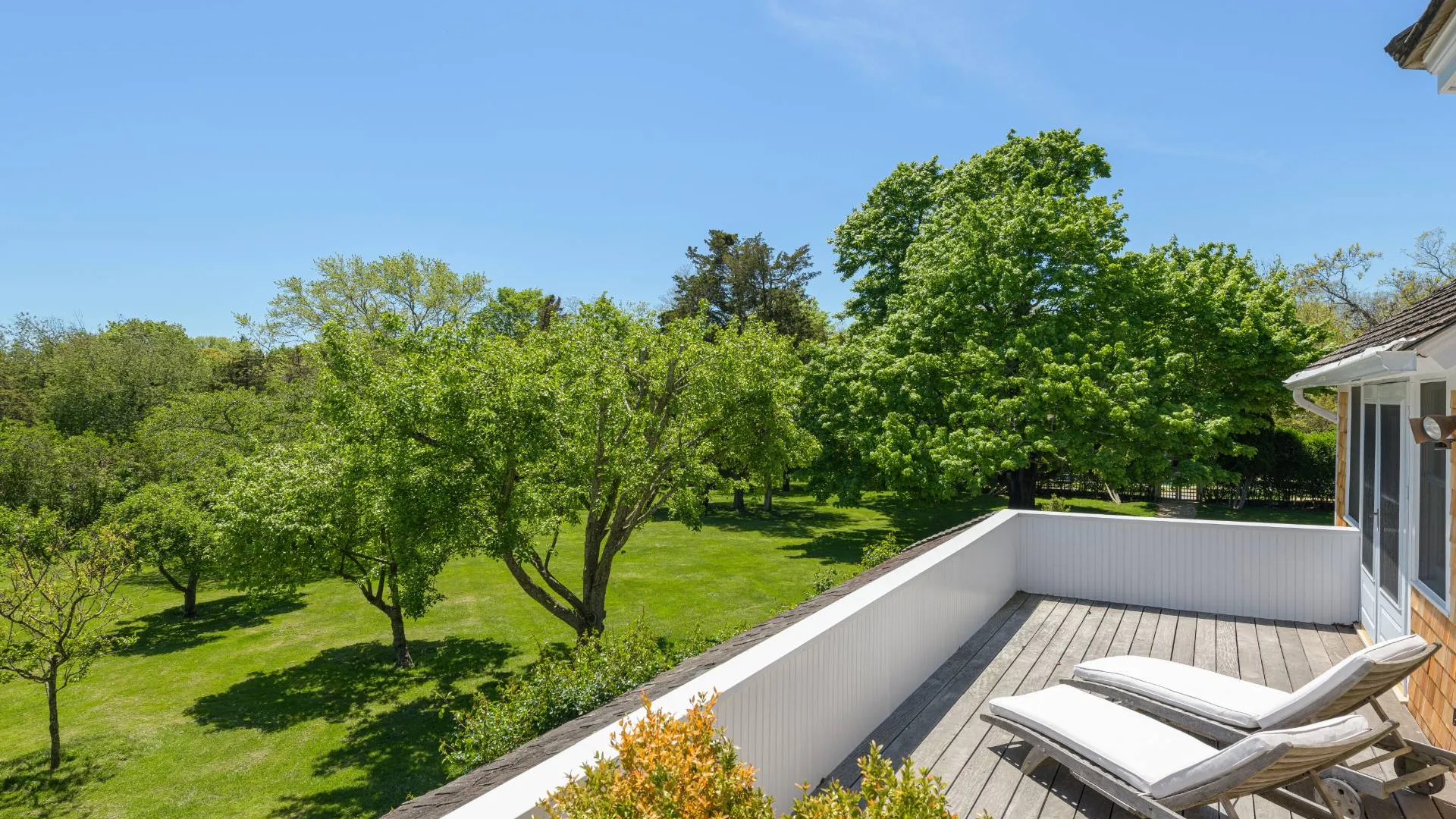 Property at 28 S Menantic Rd, Shelter Island, NY 11964 29