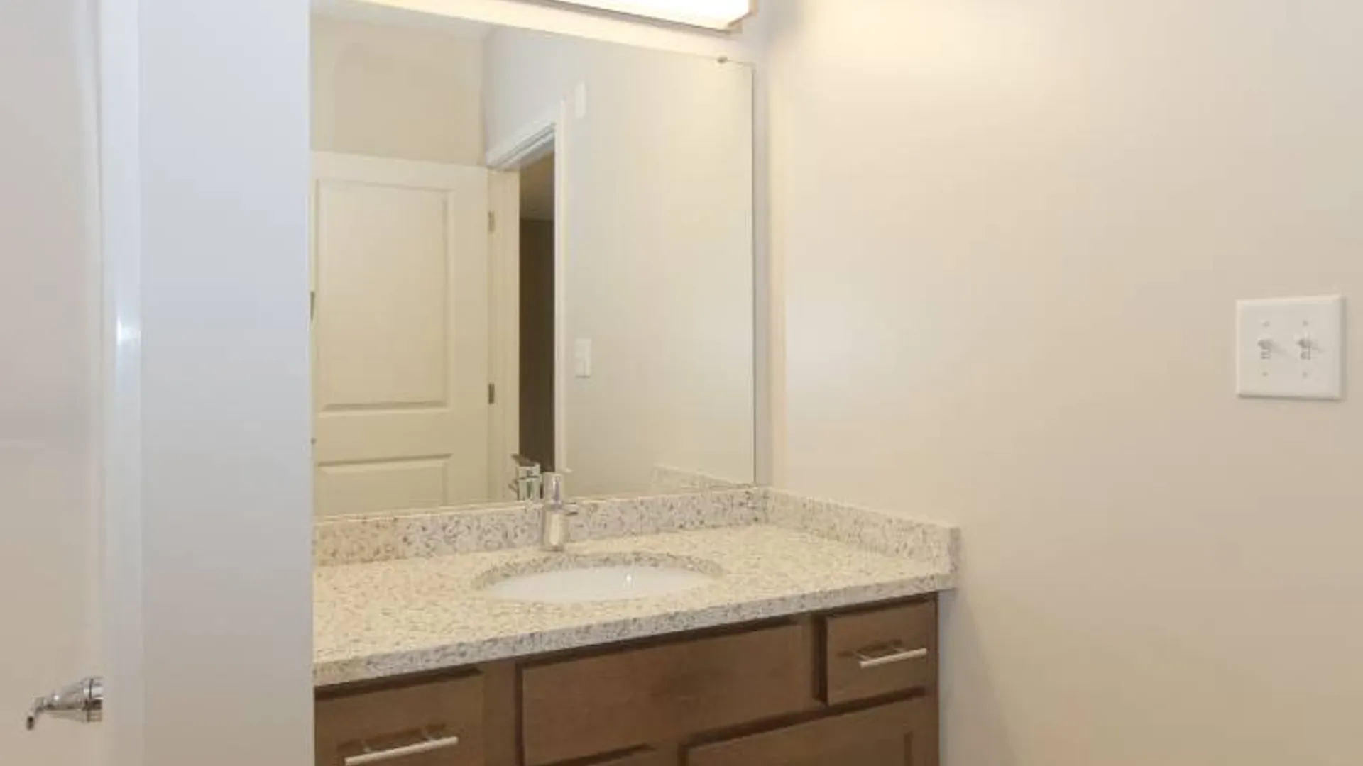 Property at 101 Nott Terrace, Schenectady, NY 12308 11