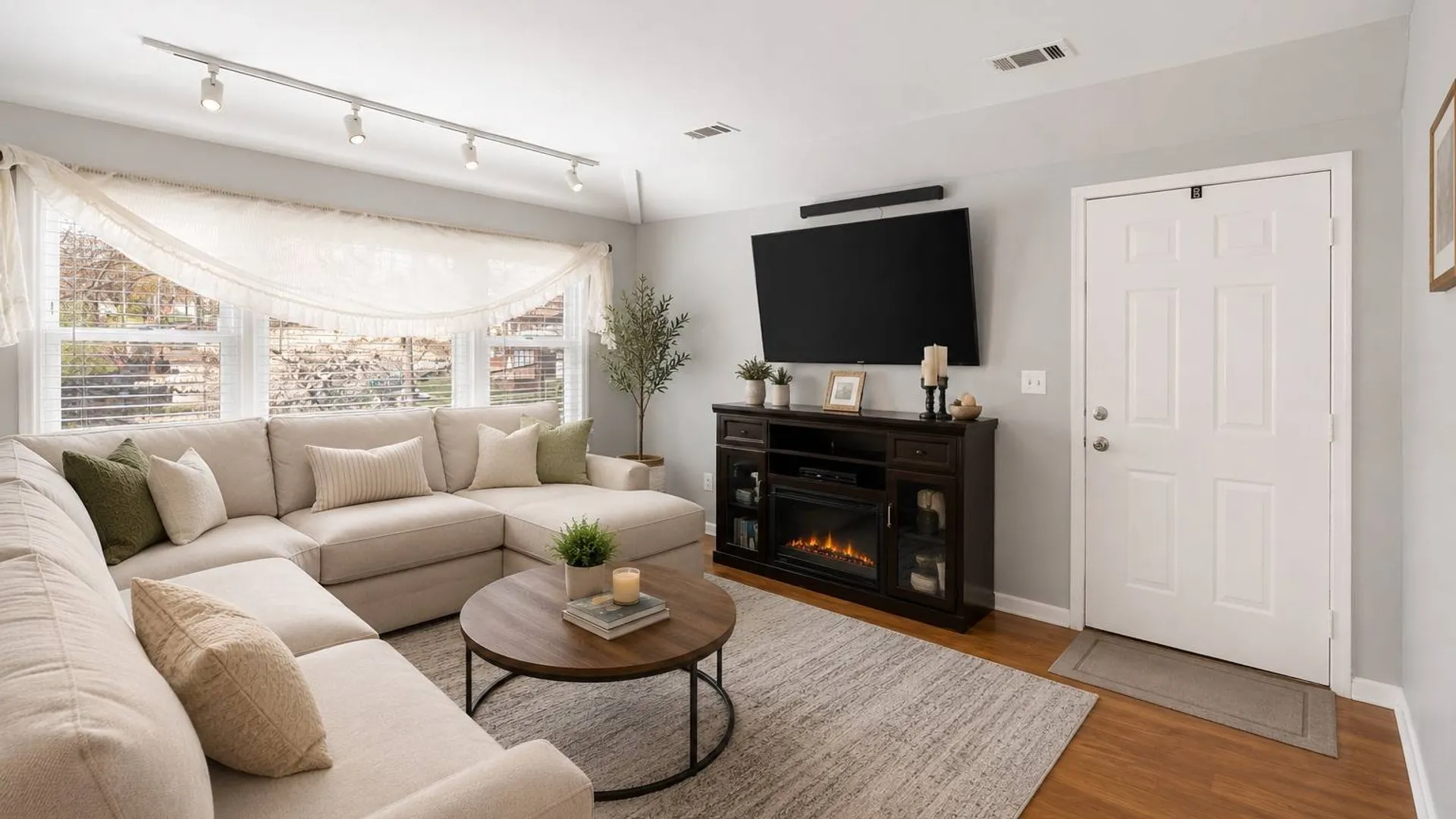 Property at 4 cottage avenue, Staten Island, NY 10308 10