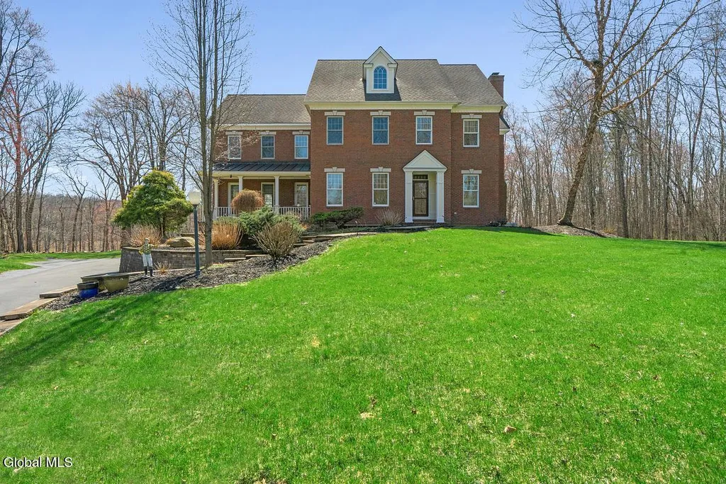 Property at 9 Stable Lane, Saratoga Springs, NY 12866
