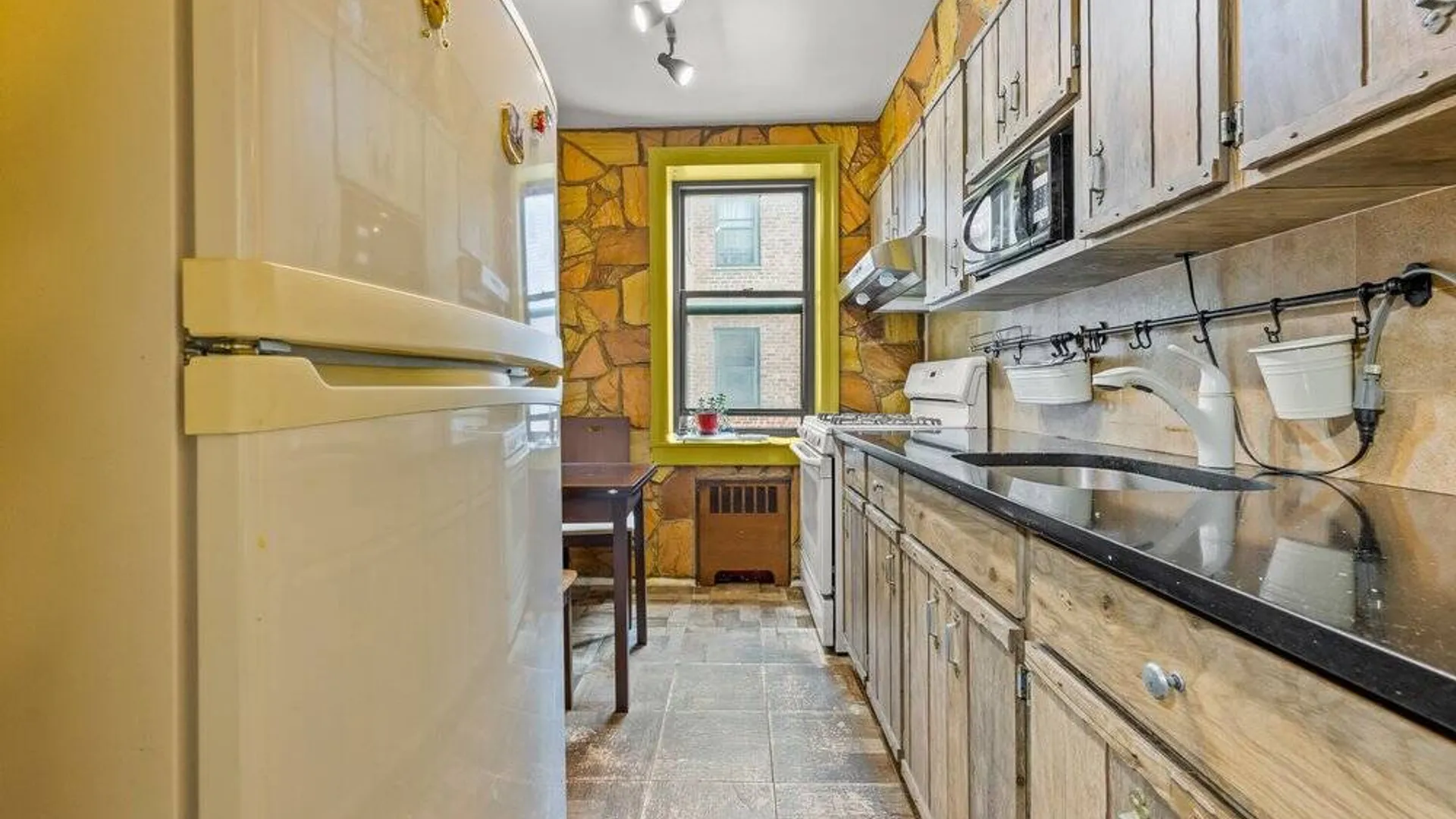Property at 90-09 Northern Blvd, Jackson Heights, NY 11372 7