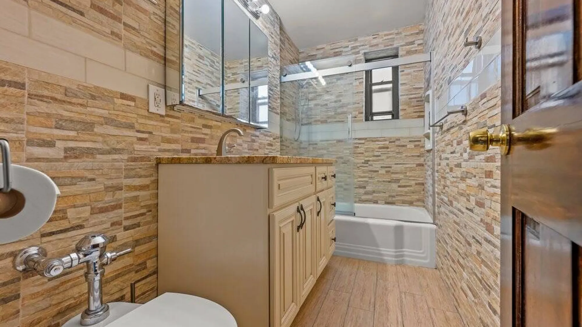 Property at 90-09 Northern Blvd, Jackson Heights, NY 11372 8