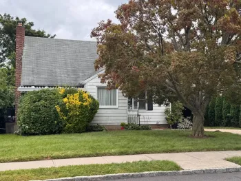 Property at 95 Branton Pl, Albertson, NY 11507