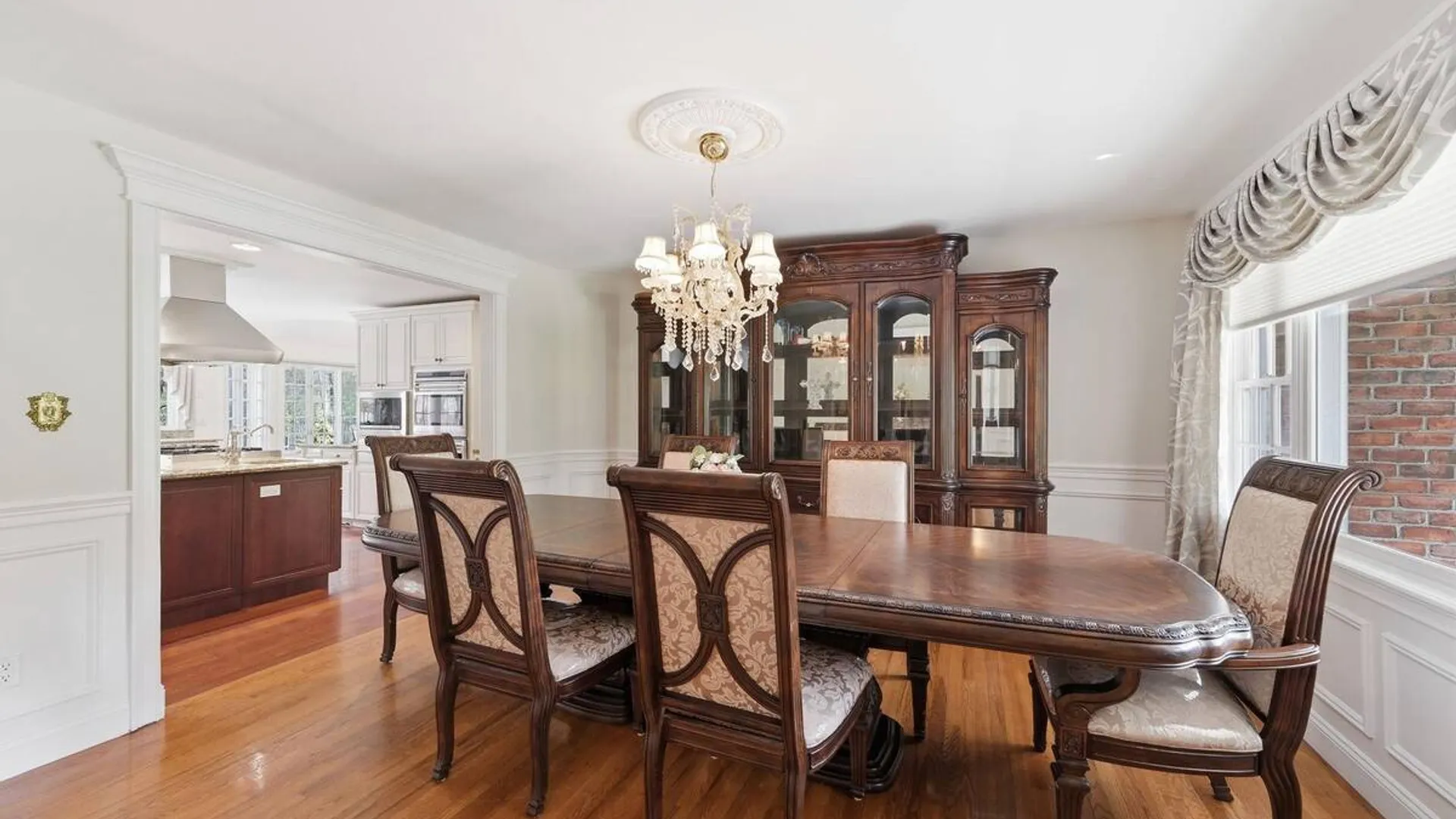 Property at 9 Arista Court, Dix Hills, NY 11746 20