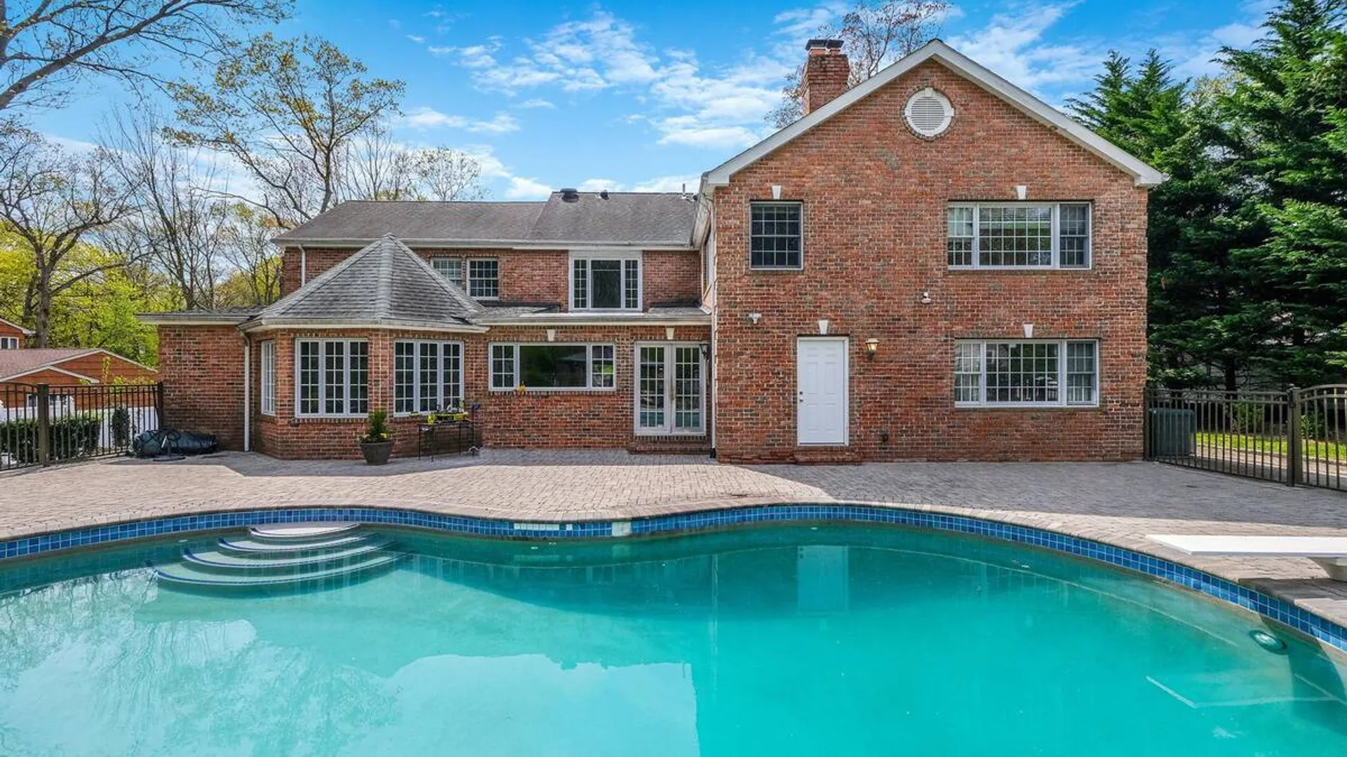 Property at 9 Arista Court, Dix Hills, NY 11746 44