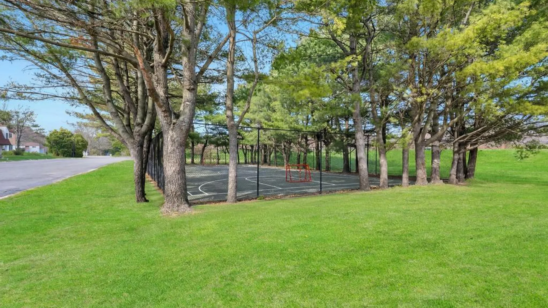 Property at 109 Pointe Circle S, Coram, NY 11727 4