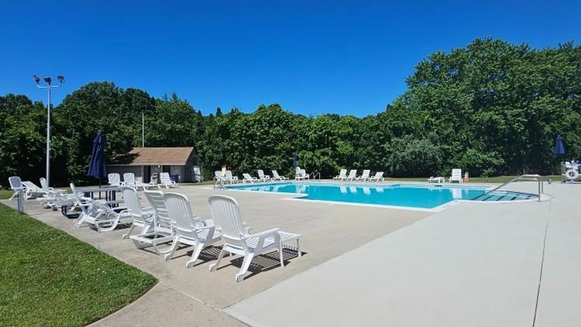 Property at 109 Pointe Circle S, Coram, NY 11727 22