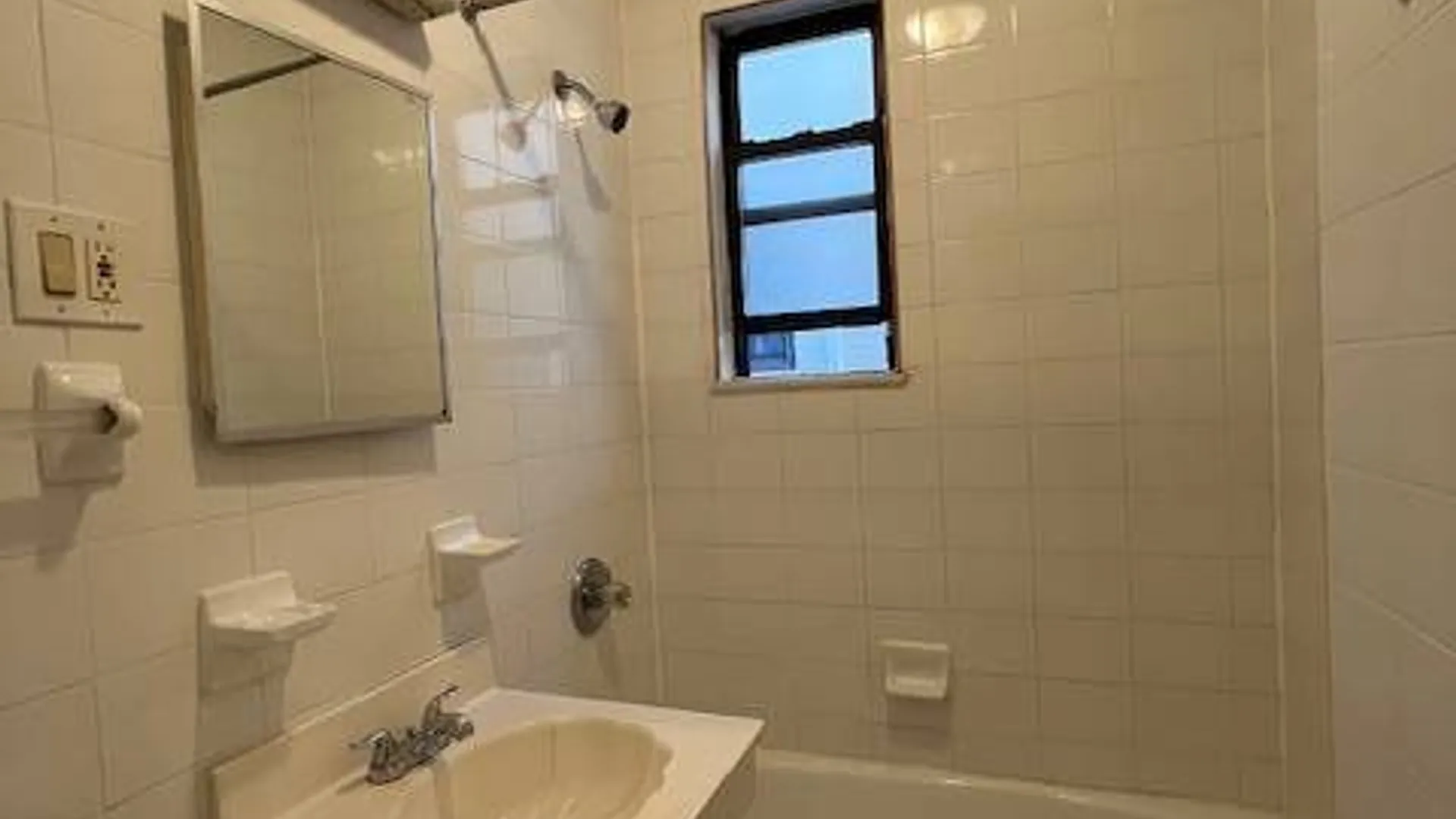 Property at 31-49 33 street, Astoria, NY 11106 9