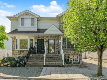 Property at 40 Seguine Loop, Staten Island, NY 10309