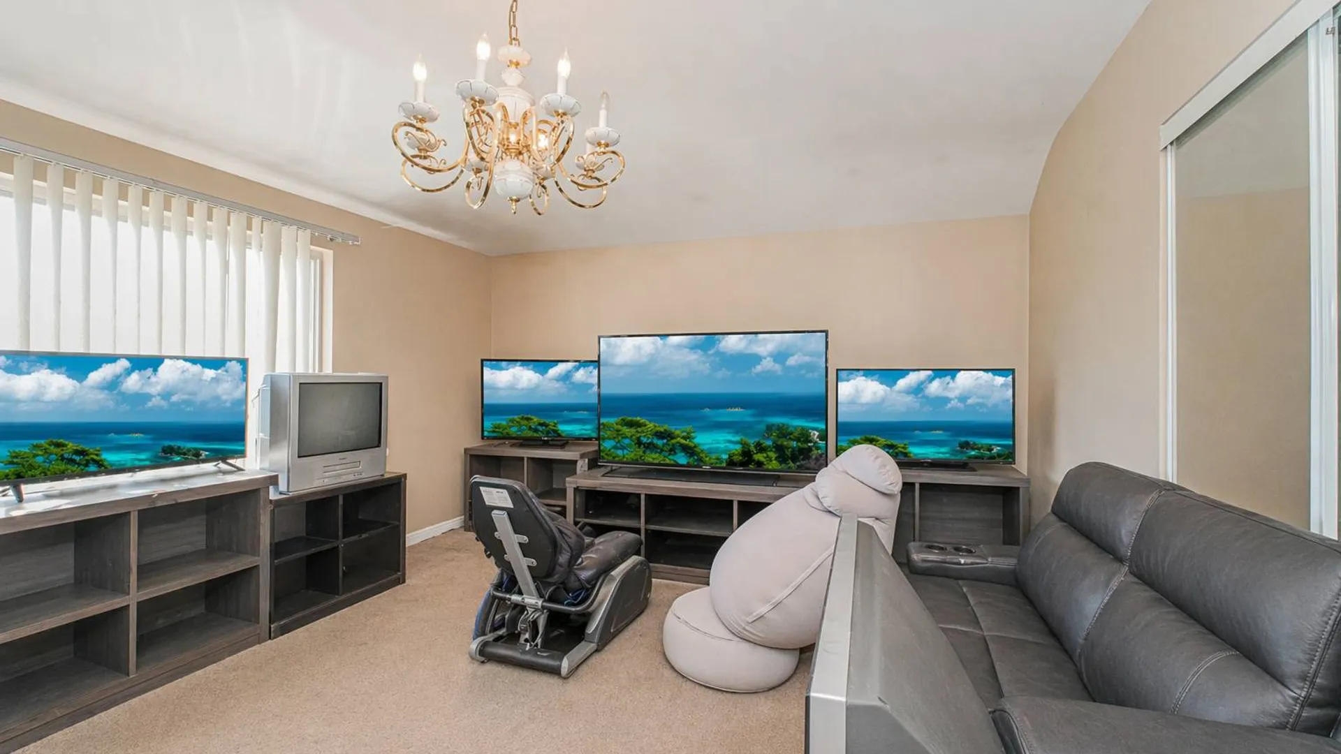 Property at 40 Seguine Loop, Staten Island, NY 10309 14