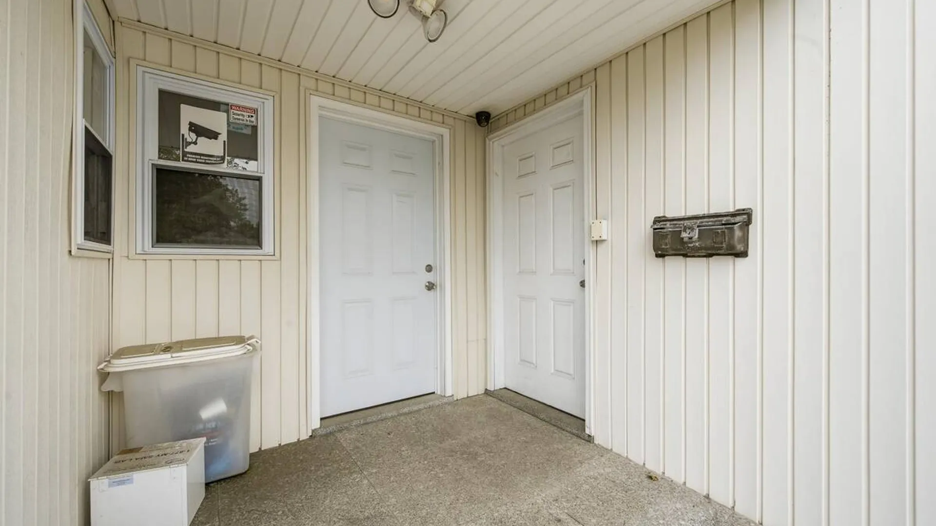 Property at 1 Arrowood Lane, Melville, NY 11747 40