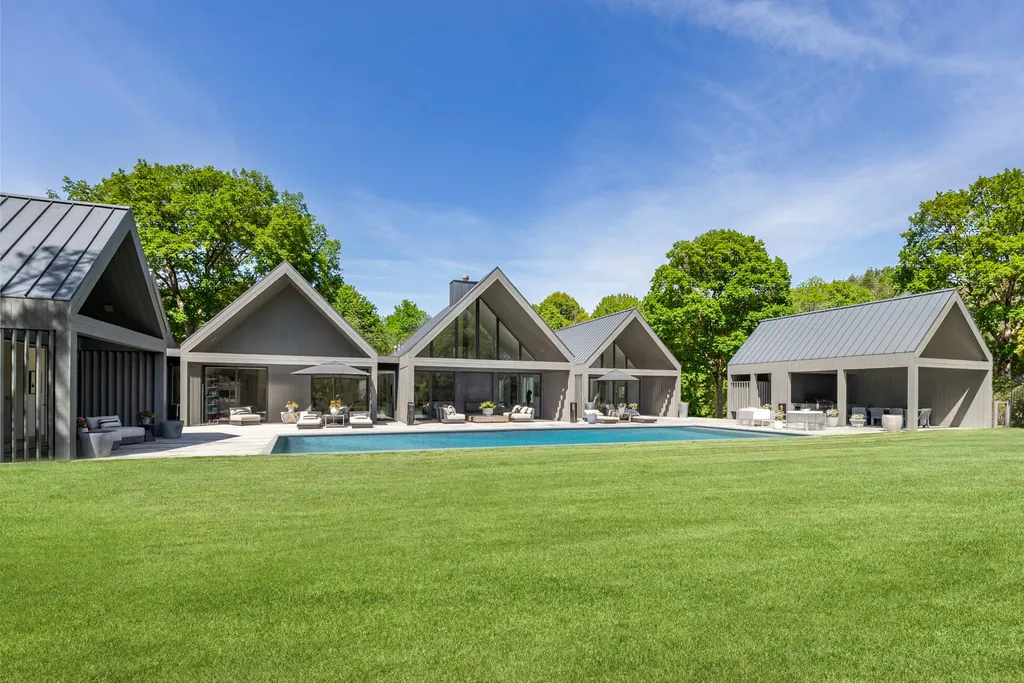 Property at 9 Margarets Drive, Shelter Island, NY 11964