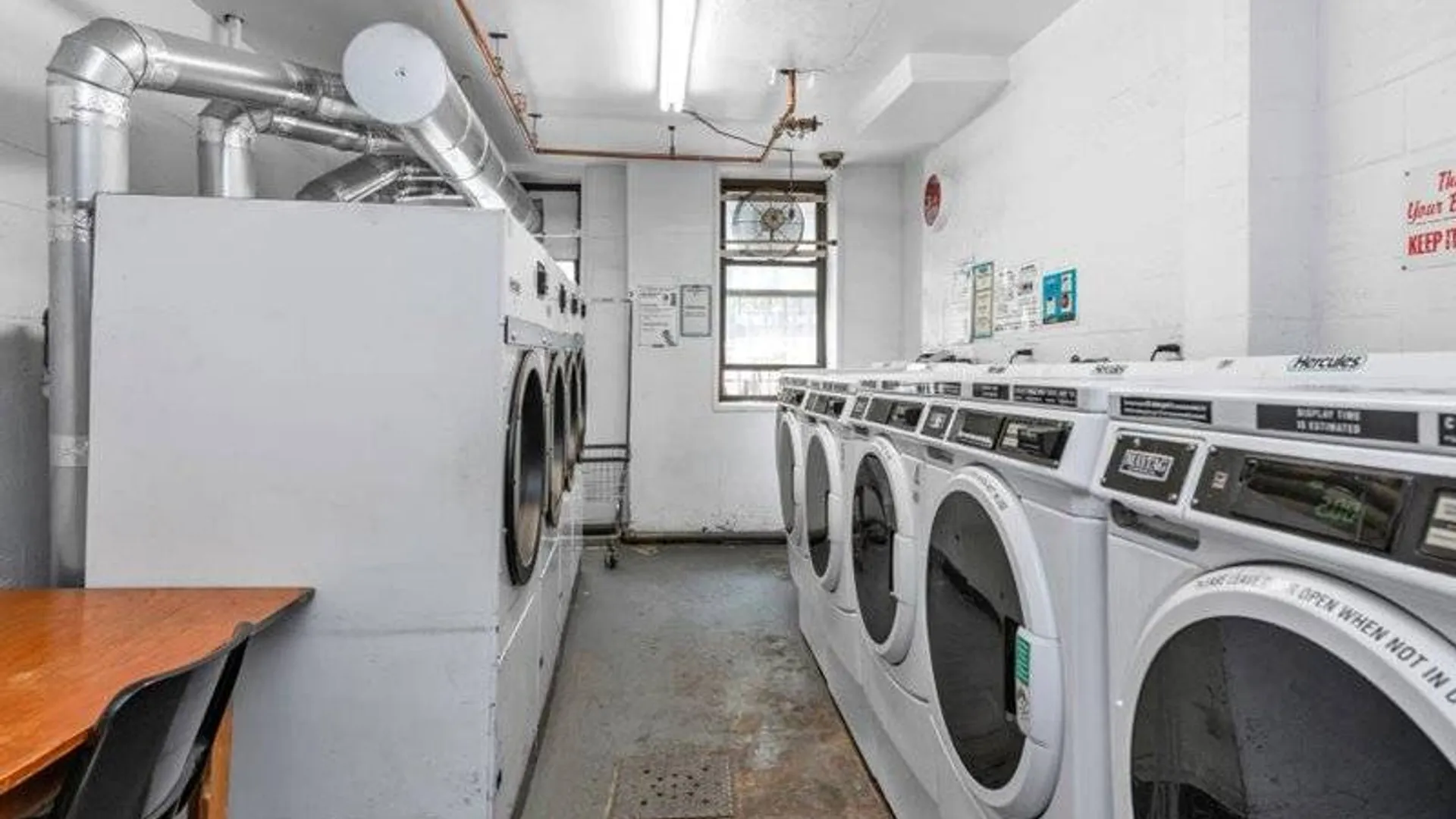 Property at 611 Banner Ave, Brooklyn, NY 11235 13