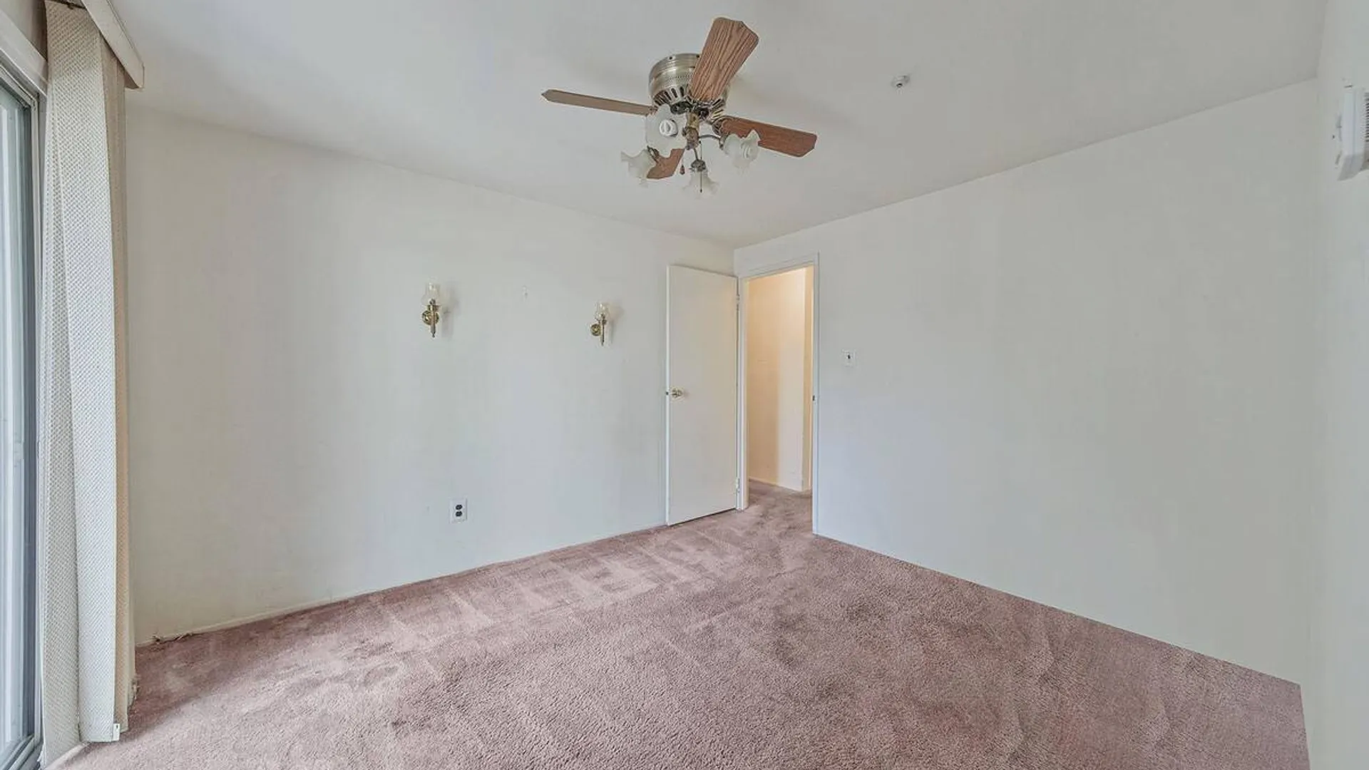 Property at 527 Daryl Drive, Medford, NY 11763 12