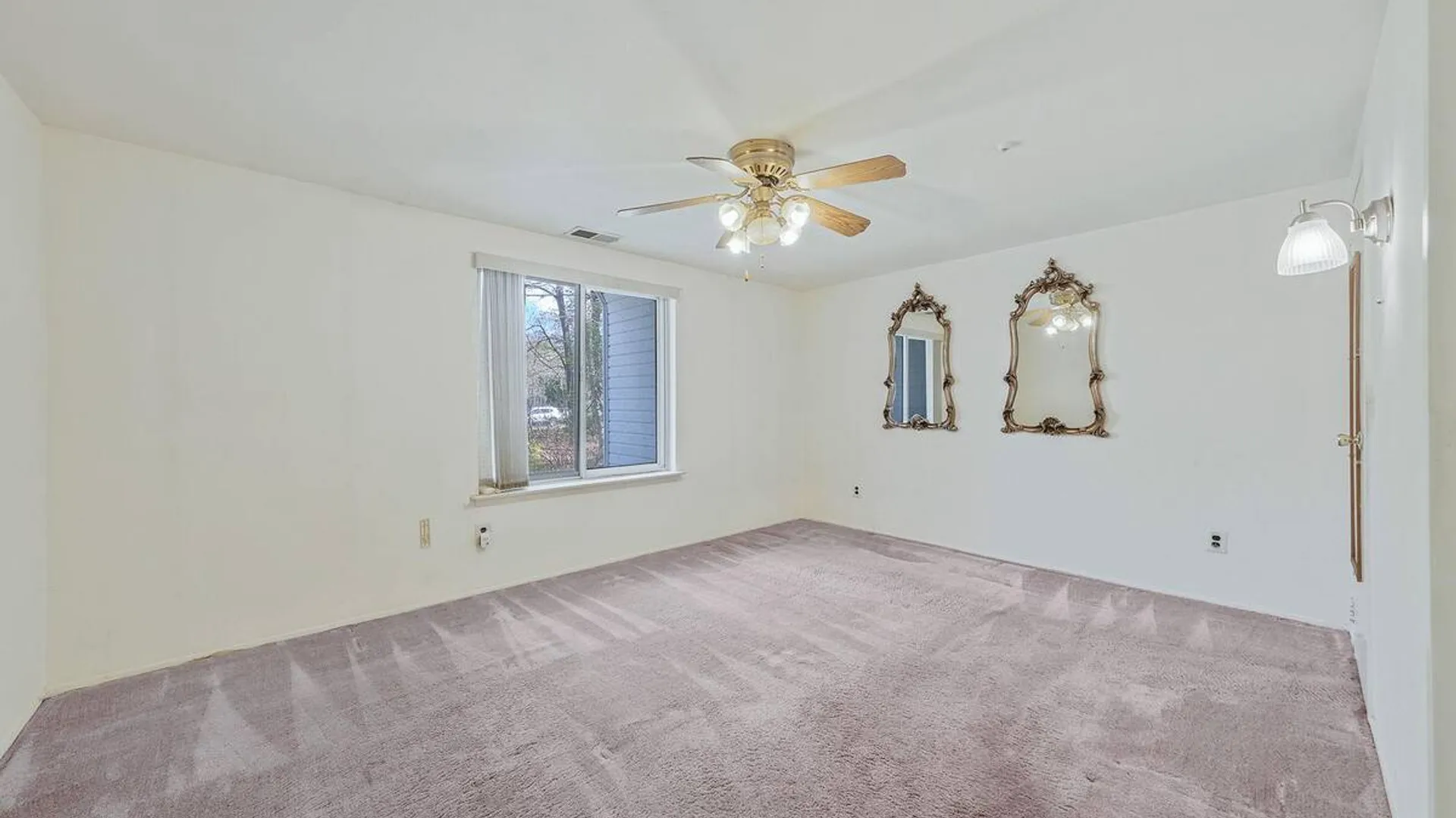Property at 527 Daryl Drive, Medford, NY 11763 15
