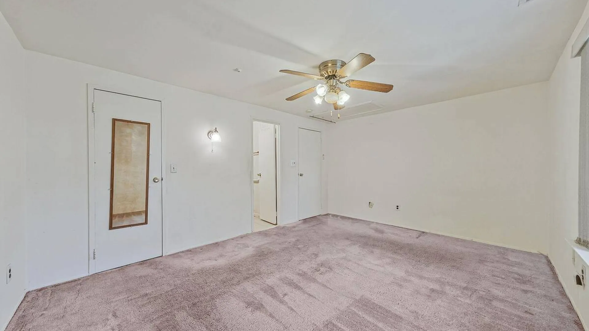 Property at 527 Daryl Drive, Medford, NY 11763 17