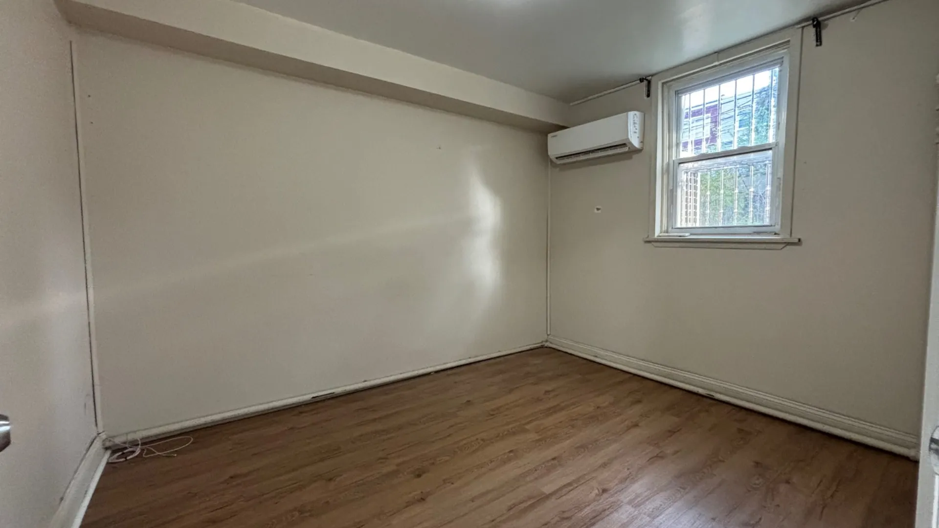 Property at 150-24 59 Ave, Flushing, NY 11355 3