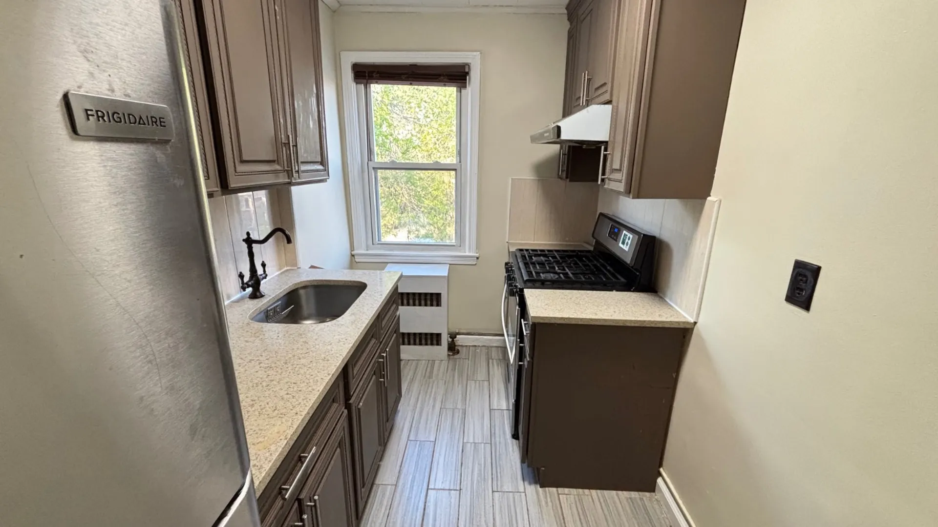 Property at 150-24 59 Ave, Flushing, NY 11355 15