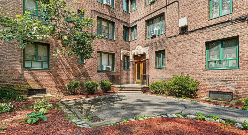 Property at 1530 Archer Ave., Bronx, NY 10462