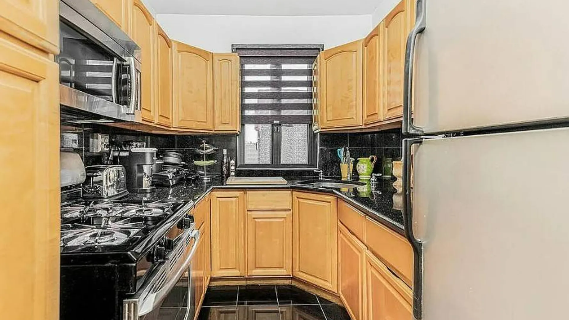 Property at 1530 Archer Ave., Bronx, NY 10462 8