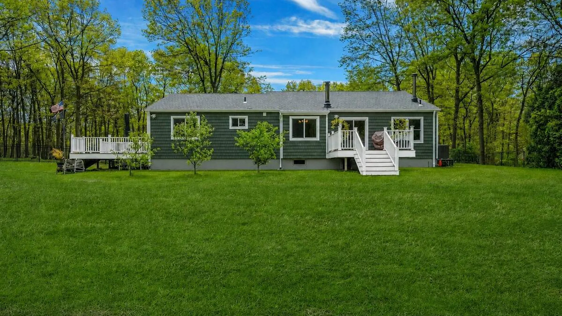 Property at 14 Belvoir Court, Ridge, NY 11788 18