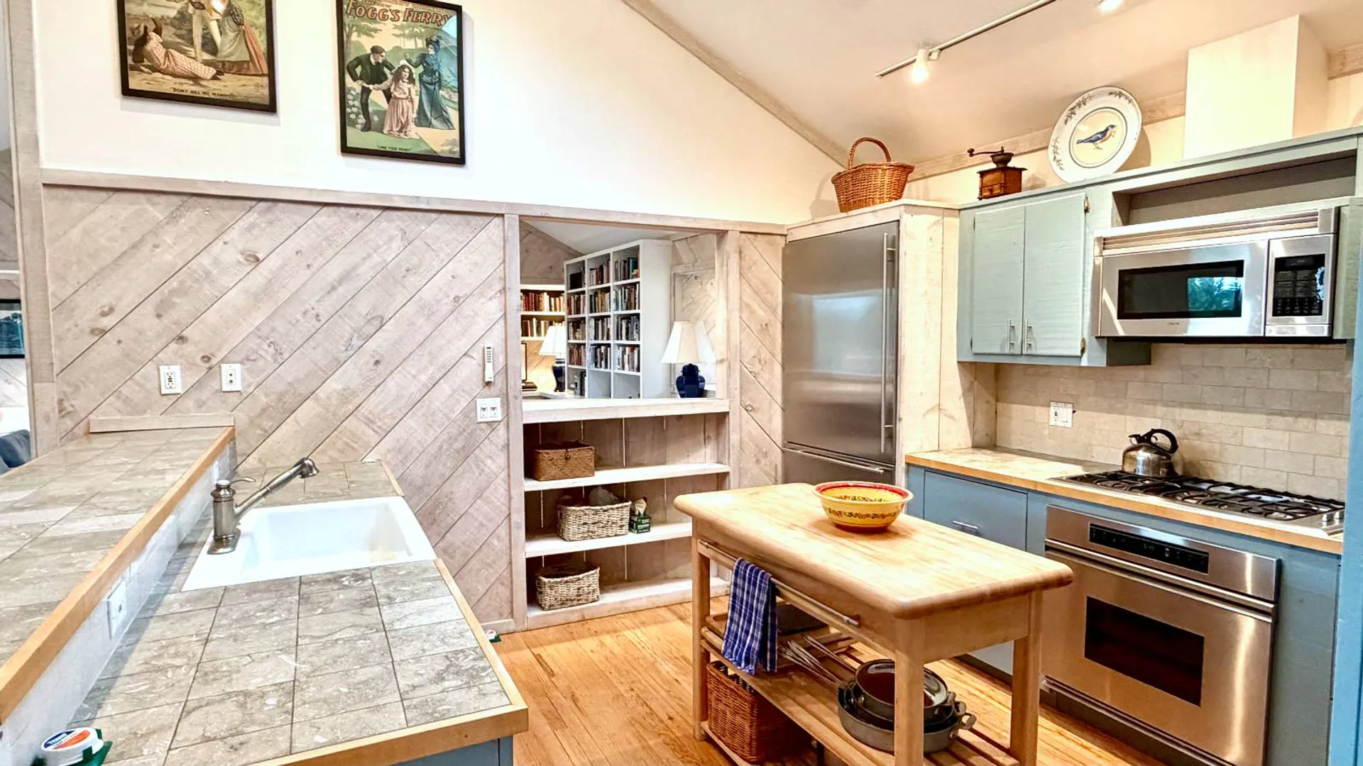 Property at 100 South Midway Road, Shelter Island, NY 11964 5