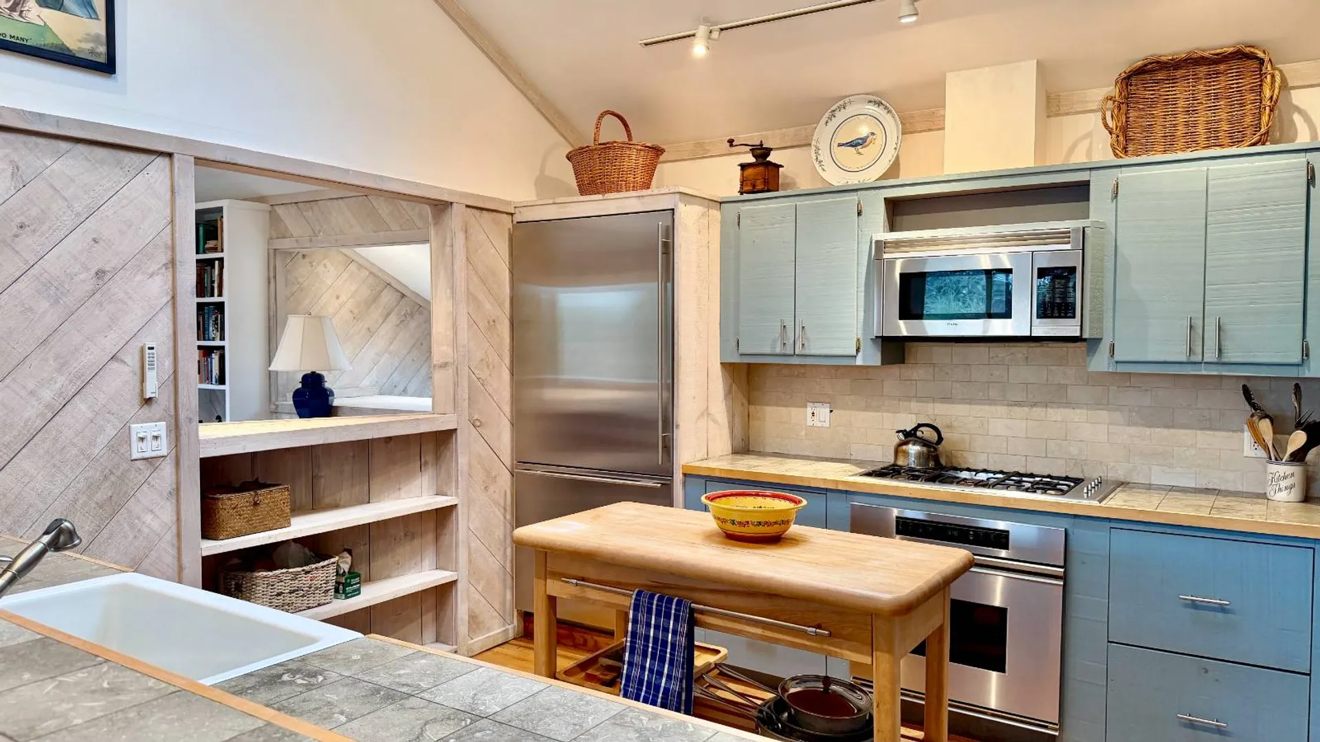Property at 100 South Midway Road, Shelter Island, NY 11964 6