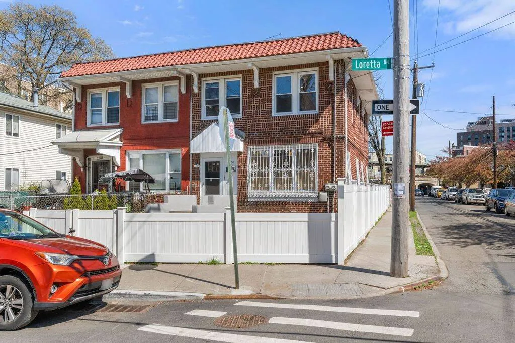 Property at 22-02 loretta rd, Far Rockaway, NY 11691