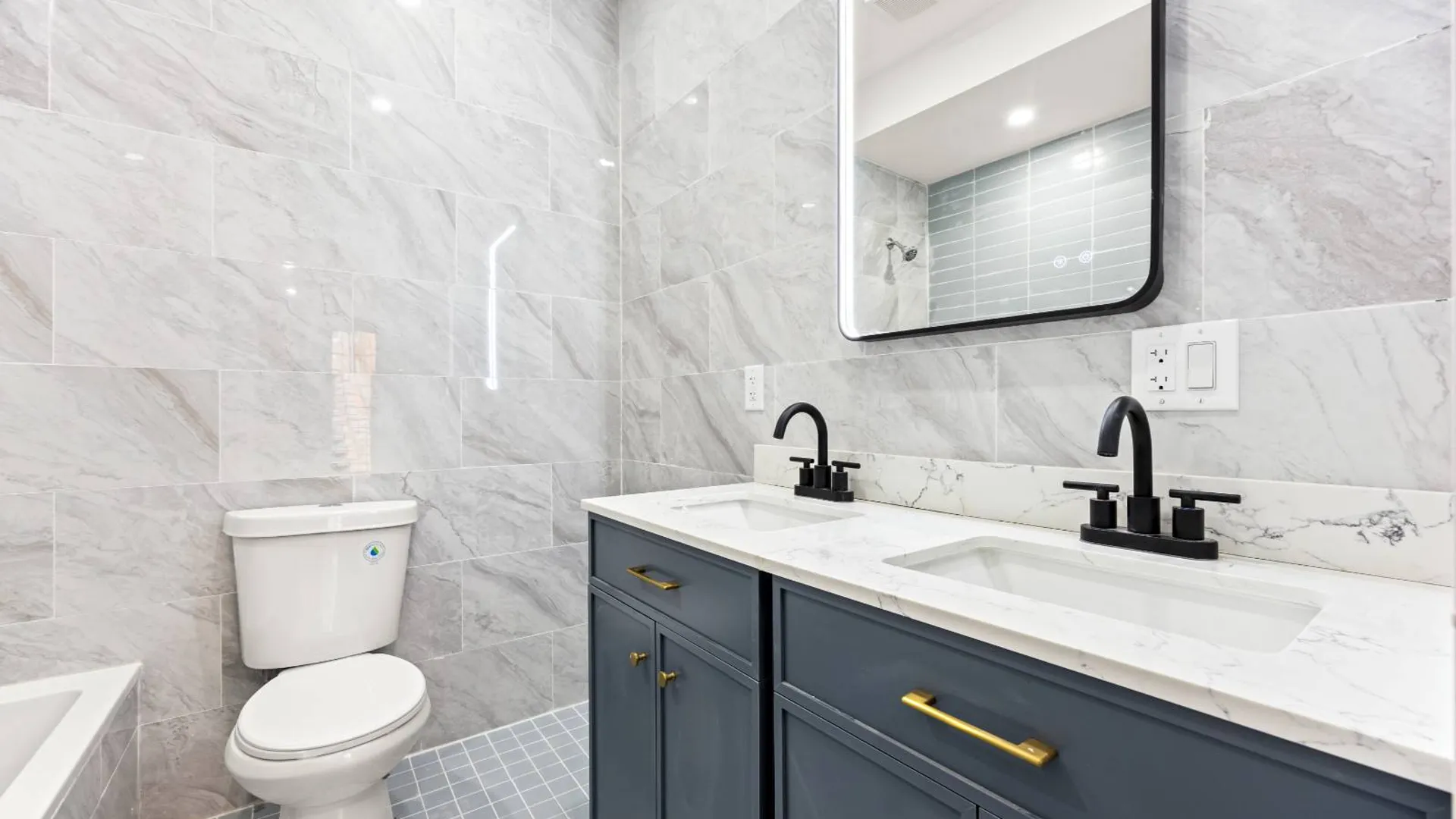 Property at 463 E 143rd St, Bronx, NY 10454 8