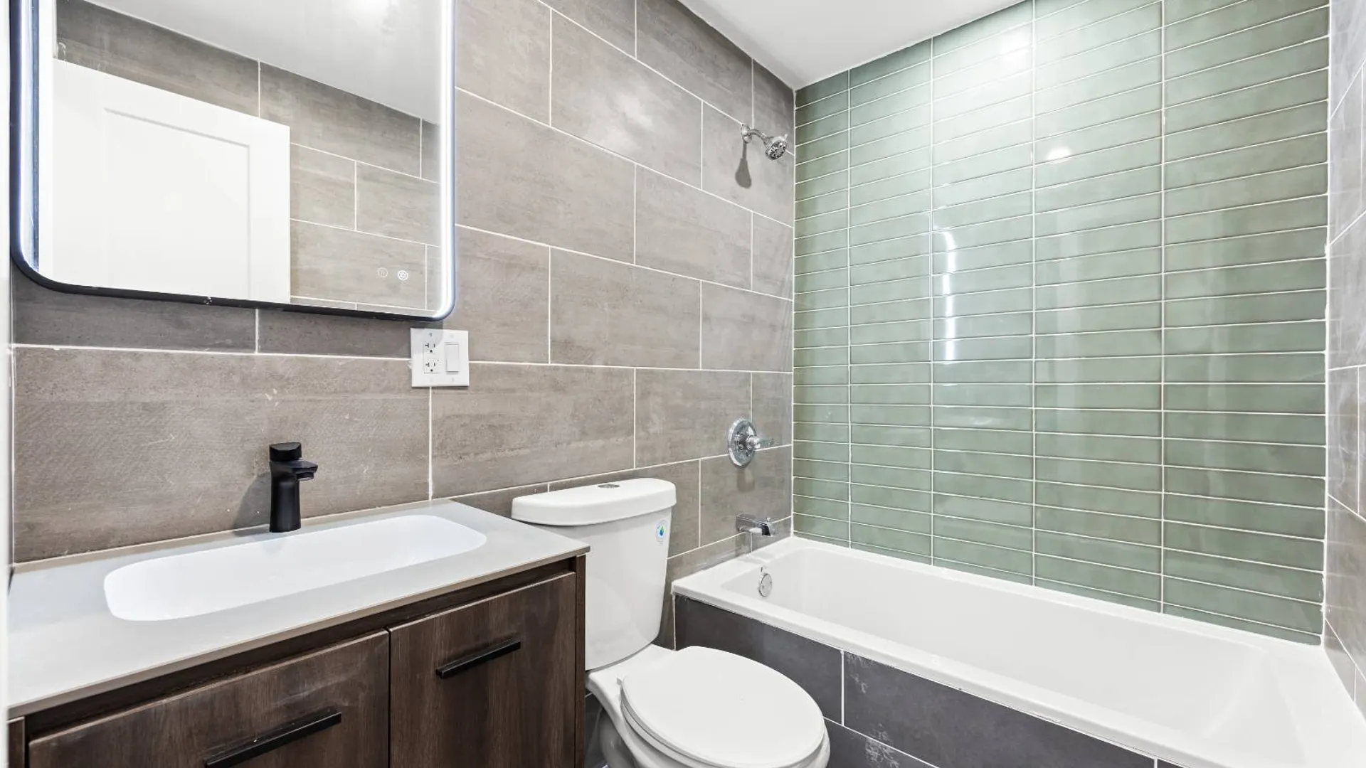Property at 463 E 143rd St, Bronx, NY 10454 12