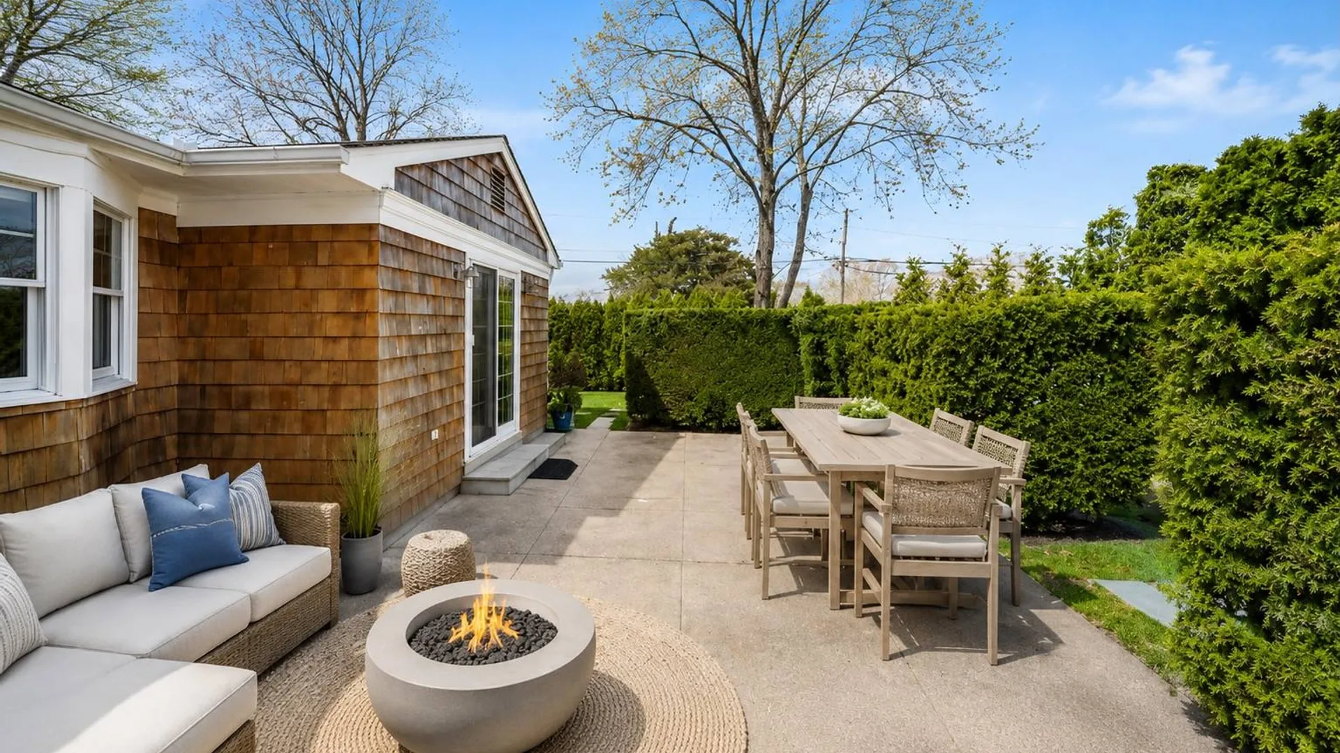 Property at 5 Maryland Blvd, Hampton Bays, NY 11946 15