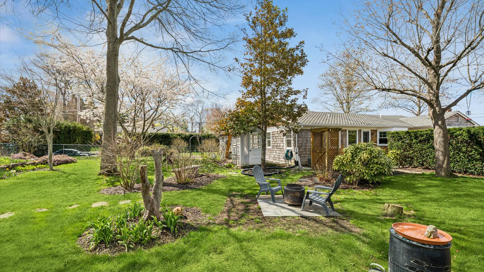 Property at 5 Maryland Blvd, Hampton Bays, NY 11946 24