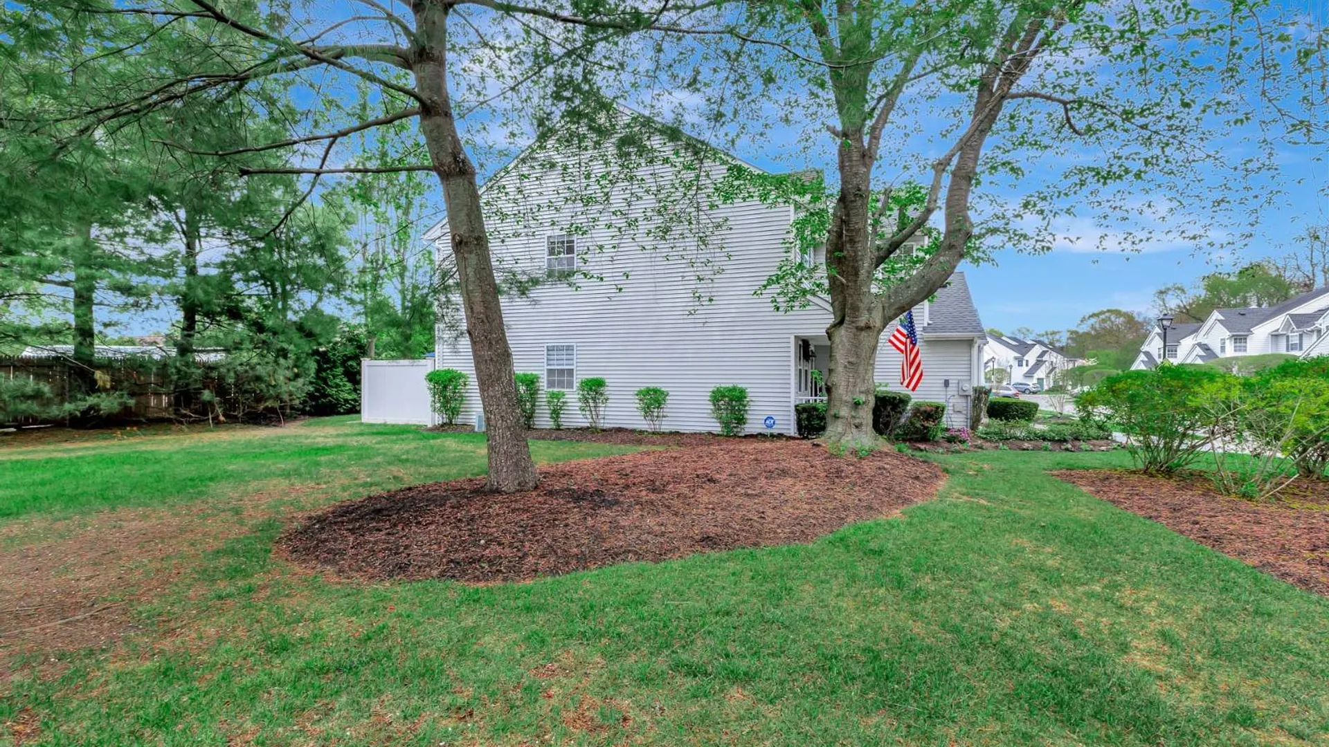 Property at 1 Plantation Drive, Hauppauge, NY 11788 30