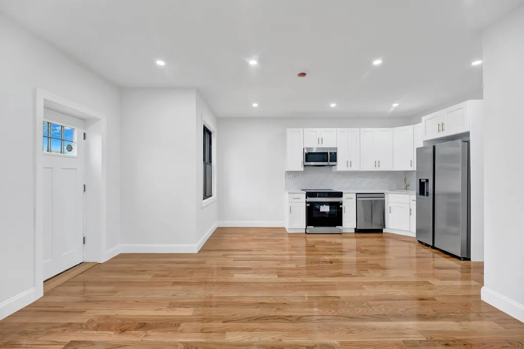 Property at 1559 remsen ave, brooklyn, NY 11236