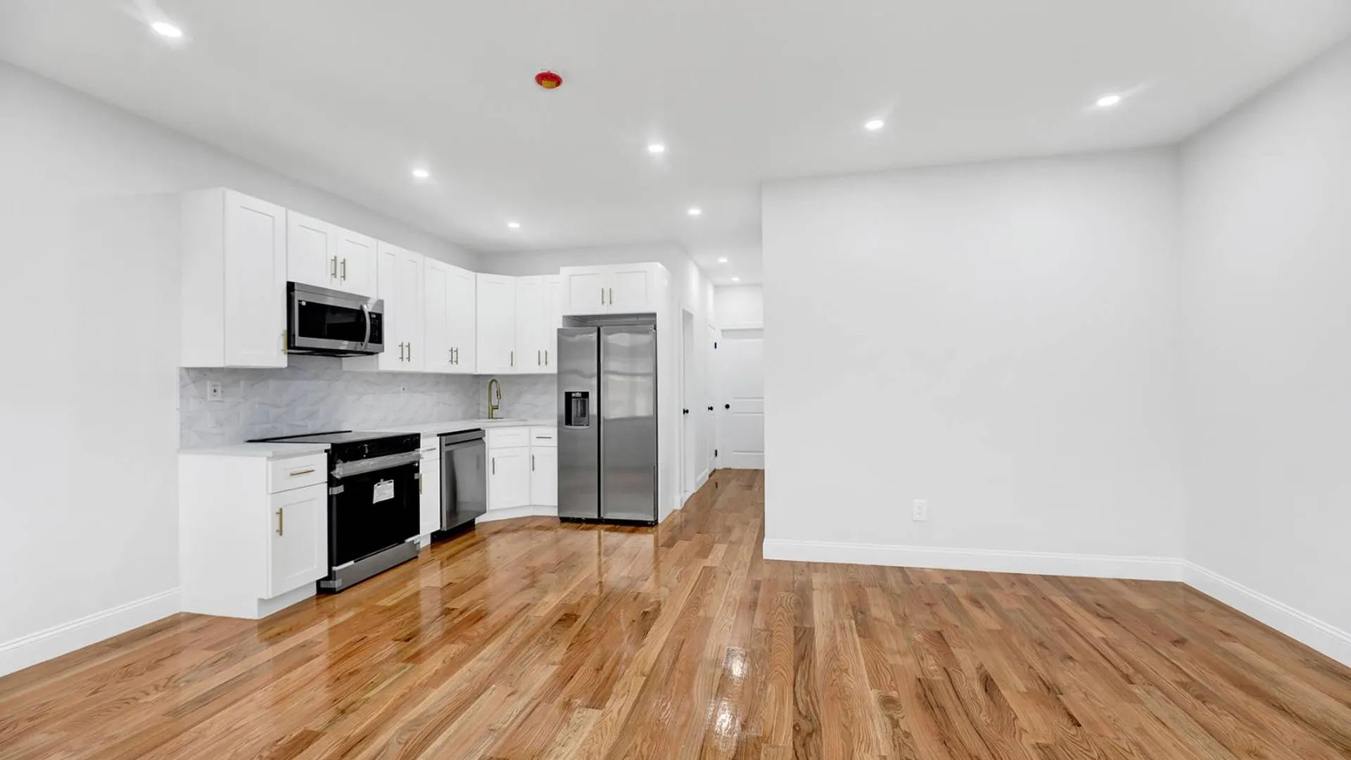 Property at 1559 remsen ave, brooklyn, NY 11236 9