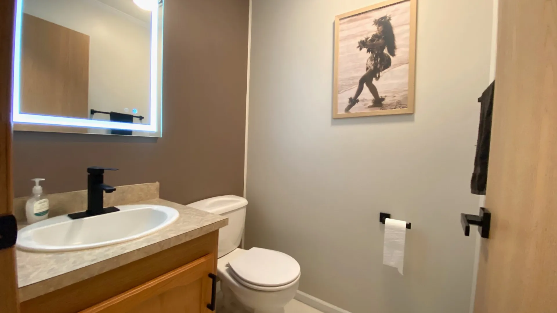 Property at 36 Drake Way, Wynantskill, NY 12198 16