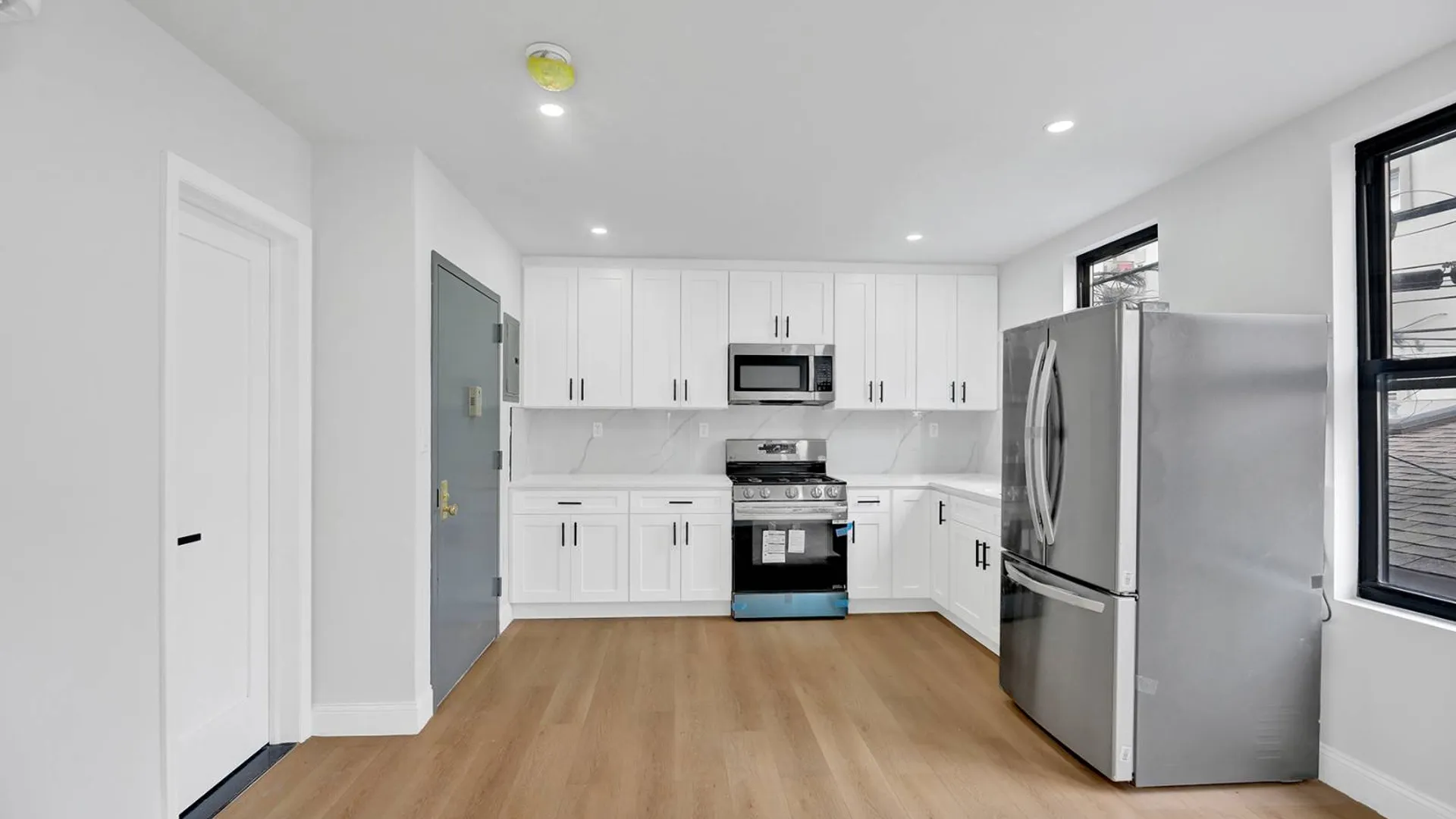 Property at 3013 Brighton 5th St, Brooklyn, NY 11235 25