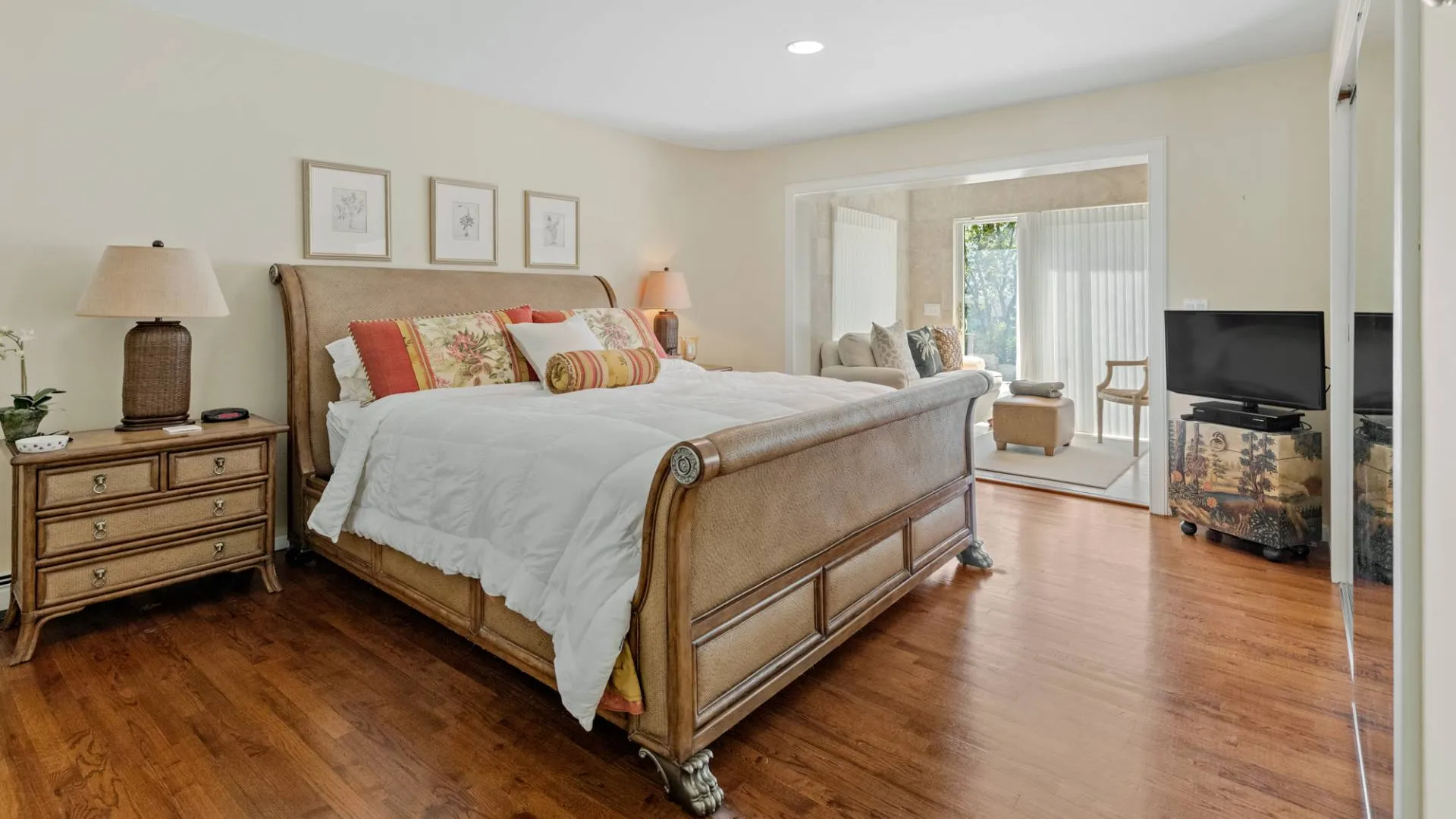 Property at 4 Lakewood Lane, Quogue, NY 11959 17
