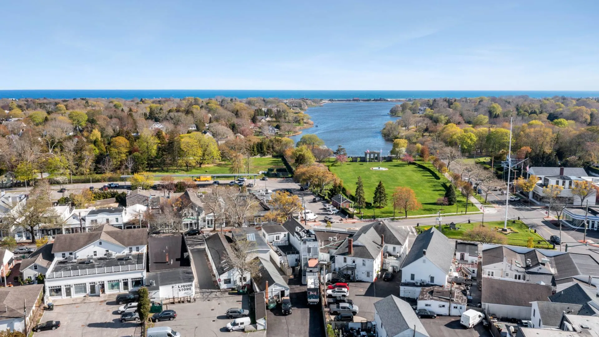 Property at 71 JOBS LN, Southampton, NY 11968 4
