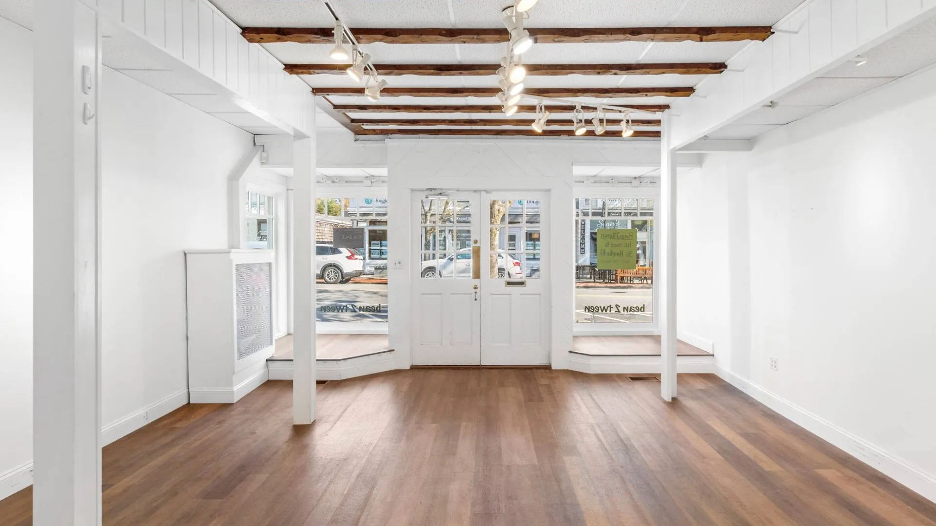 Property at 71 JOBS LN, Southampton, NY 11968 6